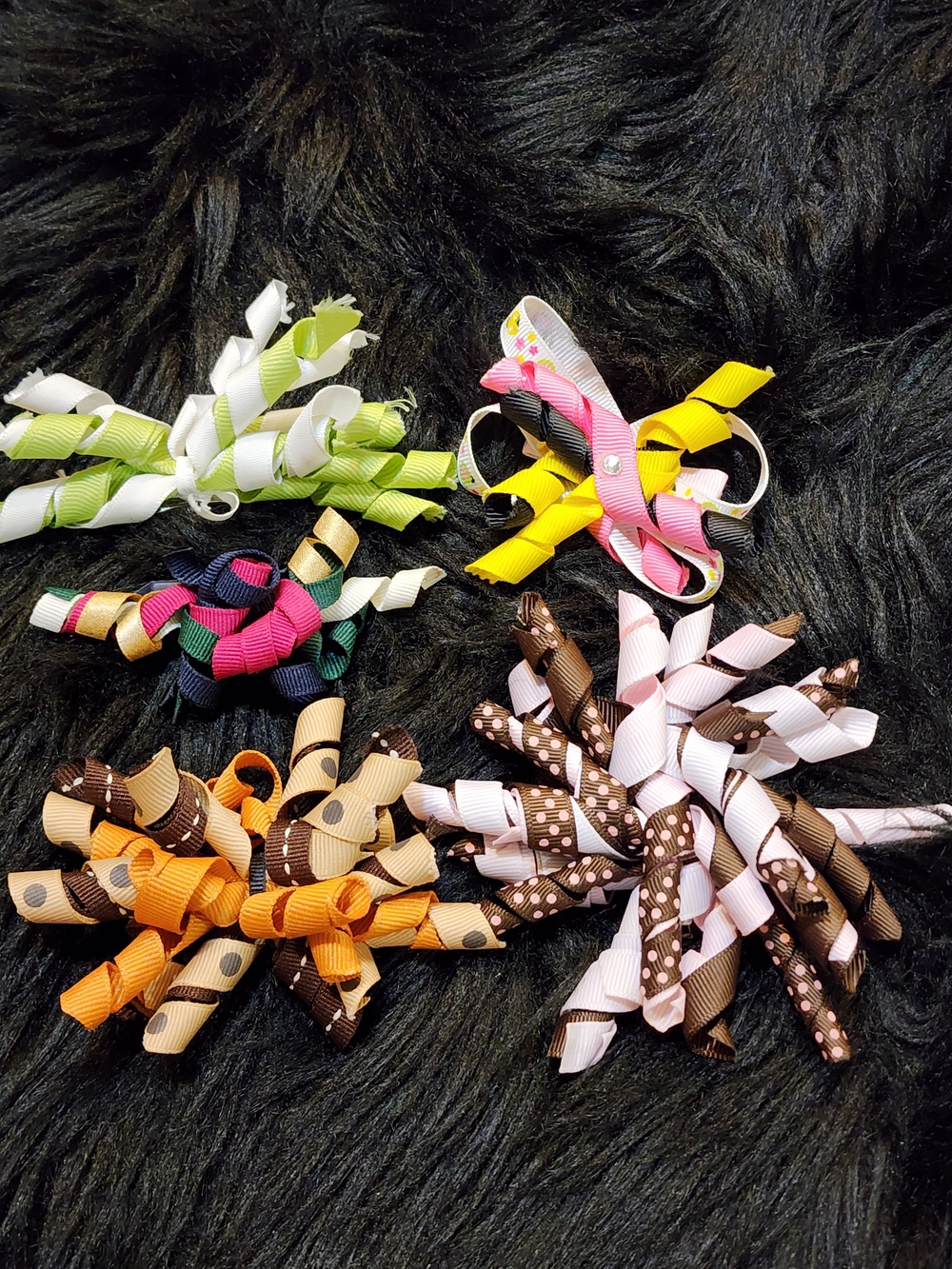 Set Of 5 Kids Korker Hair Clips in Pink, Yellow, Green, Orange, Brown, Navy